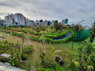 ލޮނުޒިޔާރަތް ޕާކް މަތިން ނަގާފައިވާ ފޮޓޯ އެއް