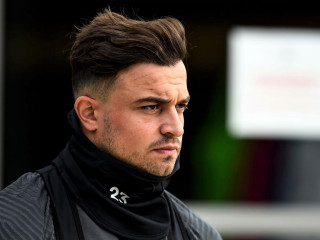 ލިވަޕޫލަށް ކުޅެމުން އަންނަ ސްވިޒަލެންޑުގެ ފޯވާޑް ޒެރްޑަން ޝަގީރީ