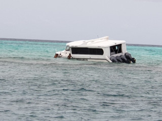 ލޯންޗު ފުންކުރުމުގެ މަސައްކަތުގައި ކޯސްޓްގާޑްގެ ޑްރައިވަރުން ދަނީ ހަރަކާތްތެރިވަމުން