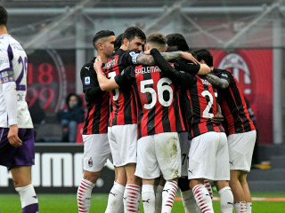 މިލާނާއި ފިއޮރެންޓީނާ ބައްދަލުކުރި މެޗުގެ ތެރެއިން: މި މެޗުން މިލާން މޮޅުވީ 2-0 ން