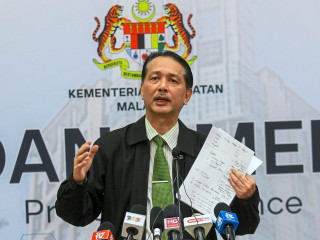 މެލޭޝިޔާގެ ޑައިރެކްޓަރ ޖެެނެރަލް އޮފް ހެލްތް ޑރ. ނޫރް ހިޝާމް އަބްދުﷲ