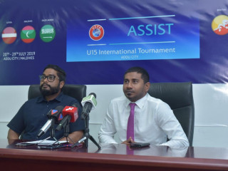 މިނިސްޓަރ އަހުމަދު މަހްލޫފް (ކ) އަދި އެފްއޭއެމްގެ ރައީސް ބައްސާމް އަދީލް ޖަލީލު