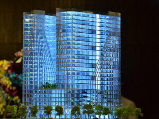 ފިނޭންސްގެ 25 ބުރީގެ އިމާރާތުގެ މޮޑެލްއެއް