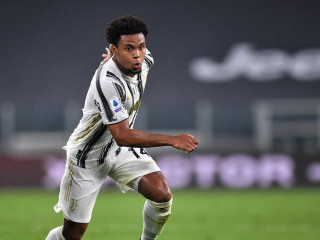 ޔުވެންޓަސްއަށް ކުޅެމުން އަންނަ އެމެރިކާގެ ޒުވާން މިޑްފީލްޑަރު ވެސްޓަން މެކެނީ