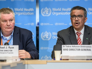 ކޮވިޑް-19ގެ ޙާލަތާއި ގުޅިގެން ޤައުމުތަކުން އެޅި ފިޔަވަޅުތައް ލުއި ކުރަމުންދާއިރު ސަމާލުވާންޖެހޭ: ޑަބްލިއުއެޗްއޯގެ އިސް ވެރިޔާ ޑރ. ޓެޑްރޯސް އެދެނޯމް ގެބްރިއޭސަސް