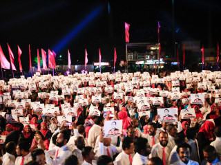 5 އަހަރުވަންދެން މަރުކަޒީ ބާރު ހިންގި ބަޔަކަށް ލާމަރުކަޒެއް ނުކުރެވޭނެ، އެމީހުން އުޅެނީ ކަޅުފައިސާ ދޮވުނު ވެރިޔަކު ސަލާމަތް ނުކުރެވިގެން