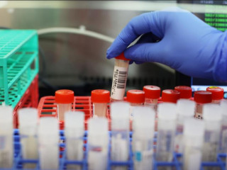 ކޮވިޑް ވެކްސިނާއި ވޭރިއަންޓާ ދެމެދު ހިނގަމުންދާ ހަނގުރާމަ، ނަތީޖާއިން ފެންނަނީ އުންމީދު