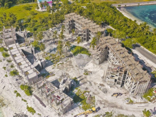 އެންމެ ފުރަތަމަ ރިސޯޓެއް ހުޅުވިގެން ދިޔައީ 2008 އަދި 2009 ހިސާބުގައި ކަމަށް ޞާދިގު ވިދާޅުވި