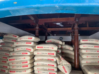 113 އަހަރުވީ ޤަދީމީ މިސްކިތް ސިމެންތި ގުދަނަކަށް !؟