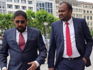 ޓުއަރިޒަމް މިނިސްޓަރ އަލީ ވަހީދު (ކ) އަދި ޖޭޕީގެ ލީޑަރު ގާސިމް އިބްރާހިމް (ވ)