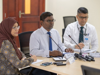 MMA Governor Ahmed Naseer (c)