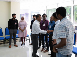 މަޖިލީހުގެ ރައީސް، ނޫސްވެރިންނާއި ސަލާމްކުރައްވަނި