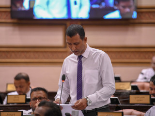 ކުޅުދުއްފުށި ދެކުނު ދާއިރާގެ މެންބަރު ޖަމްޝީދު މުޙައްމަދު ބިލް ހުށަހަޅުއްވަނީ