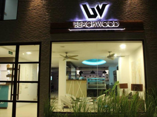 މަސައްކަތް ފަށާނެ ވަކި ތާރީހެއް ނޭނގި ތިބެން ޖެހުމަކީ މި ސިނާއަތް ނެތި ދިއުމުގެ ބިރުއޮތް ކަމެއް: ގެސްޓް ހައުސް އެސޯސިއޭޝަން