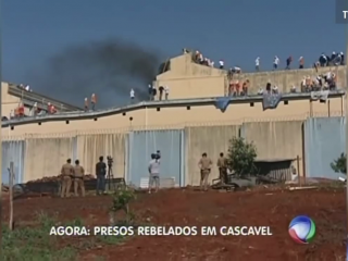 މި ހަމަނުޖެހުން ވަނީ ފަސް ގަޑި އިރަށް ދެމިގެން ގޮސްފައެވެ.