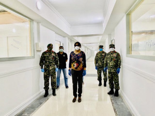 ޑިފެންސް މިނިސްޓަރ މާރިޔާ އަހުމަދު ދީދީ ހުޅުމާލެ މެޑިކަލް ފެސިޓީގެ މަަަސައްކަތްތައް ބައްލަވާލައްވަނީ