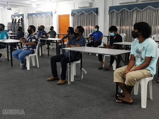 ޓެކްސީ ޑްރައިވަރުންނަށް ހިންގާ ތަމްރީނު ޕްރޮގްރާމްގެ ތެރެއިން