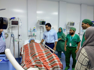 100 ވަނަ އަށް ކަކުލުހުޅު ބަދަލުކުރި މީހާއާއި ނައިބުރައީސް ބައްދަލުކުރައްވަނީ