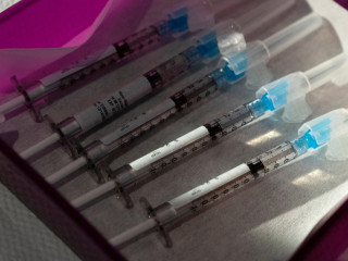 ކޮވިޑް-19 ވެކްސިންގެ ސާމްޕަލެއް