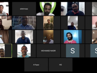 ޓެކްސީ ސެންޓަރުތަކާއި ޕިކަޕް ސެންޓަރުތަކުގެ އިސް ވެރިންނާއި ޓްރާންސްޕޯޓް މިނިސްޓަރ ބައްދަލުކުރައްވަނީ