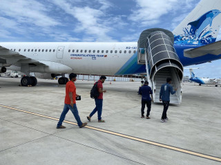 ރާއްޖޭގައި އުޅޭ ބަންގްލަދޭޝް މީހުން އަނބުރާ ގައުމަށްދިޔުމަށް ފްލައިޓަށް އަރަނީ