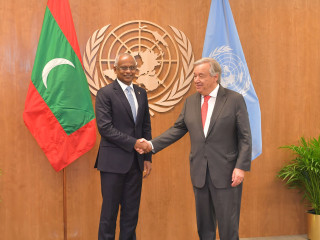 އ.ދ. ގެ ސެކްރެޓަރީ ޖެނެރަލް އެންޓޯނިއޯ ގުޓާރޭޒްއާ ރައީސް ސޯލިހް ސަލާމް ކުރައްވަނީ