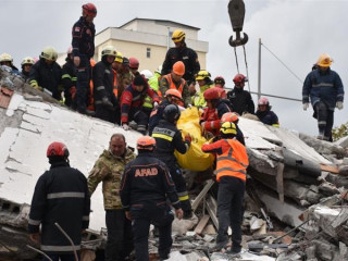 އަލްބޭނިއާގައި ކުރިޔަށް ދިޔަ ސަރޗް އެންޑް ރެސްކިއުގެ އޮޕަރޭޝަންގެ ތެރެއިން