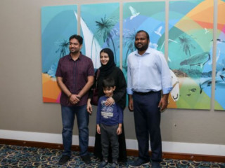 2019 ވަނަ އަހަރު ރާއްޖެއަށް ޒިޔާރަތް ކުރި ފުރަތަމަ ފަތުރުވެރިންނަށް ޓޫރިޒަމް މިނިސްޓަރ މަރުހަބާ ވިދާޅުވަނީ