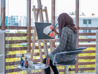 \"ދަ ސާރކްލް ބައި އުގައިލް ފައުންޑޭޝަން\" ގައި ކުރެހުމުގެ ތެރެއިން