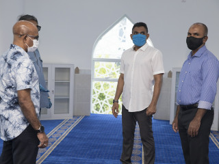 ނައިބު ރައީސް މާވެޔޮ މިސްކިތަށް ޒިޔާރާތް ކުރެއްވުން