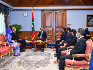 ޔުނިސެފްގެ މަންދޫބު ޑޮކްޓަރ މުނީރު، ރައީސް ޞާލިހުގެ އަރިހަށް ވަދާއީ ޒިޔާރަތް ކުރެއްވުން