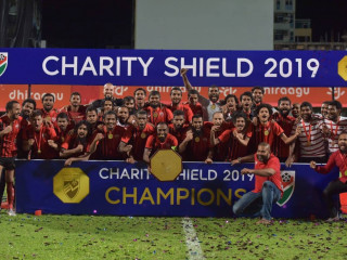 ޗެރިޓީ ޝީލްޑް ޓީސީން އުފުލާލަނީ