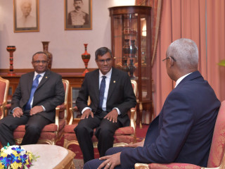 (L to R) Husnu Suood, Ahmed Muthasim Adnan with President Solih
