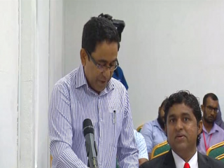 ރައީސް ޔާމީން ސަރުކާރު ހިންގެވި ގޮތް ކޯޓް ރޫމް ތެރެއިން