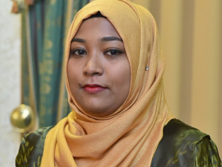 ބްރޯޑްކާސްޓިން ކޮމިޝަންގެ ނައިބް ރައީސަކަށް އިންތިހާބުކުރި ފާތިމަތު ޒައިނާ