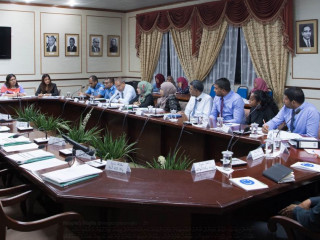 ފުލުހުންތަކެއް