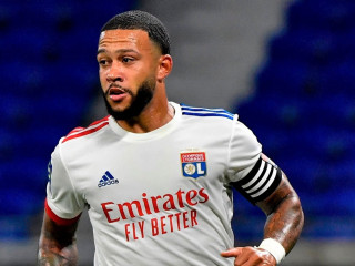 ލިޔޯނަށް ކުޅެމުން އަންނަ ނެދަލެންޑްސްގެ ފޯވާޑް މެމްފިސް ޑިޕާއި