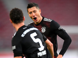 ސްޓުޓްގާޓާއި ބަޔާން ބައްދަލުކުރި މެޗުގެ ތެރެއިން: މި މެޗުން ބަޔާން މޮޅުވީ 3-1 ން