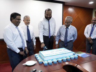 ޓޫރިޒަމް މިނިސްޓްރީއަށް 31 އަހަރު ފުރުން ފާހަގަ ކުރުމުގެ ރަސްމިއްޔާތުގެ ތެރެއިން ކޭކް ފަޅުއްވަނީ-