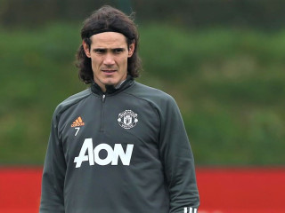 މެންޗެސްޓާ ޔުނައިޓެޑަށް ކުޅެމުން އަންނަ އުރުގުއޭގެ ފޯވާޑް އެޑިންސަން ކަވާނީ