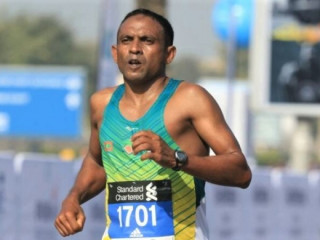 އެންމެ ގިނަ މެރެތަން ދުވި ދިވެހި ދުވުންތެރިޔާގެ ޝަރަފު އޮތް ނަސްރުﷲ އަޙްމަދު