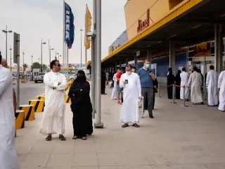 ސައުދީ އަރަބިއްޔާގެ، ރިޔާދު ޝޮޕިން މޯލް ކައިރީގައި ކިއު ހަދާގެން