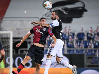 ކަލިއާރީ އާއި ޔުވެންޓަސް ބައްދަލުކުރި މެޗުގެ ތެރެއިން: މި މެޗުން ކަލިއާރީ މޮޅުވީ 2-0 ން