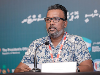 President of the Maldivian Red Crescent, Ali Nashid speaking to press