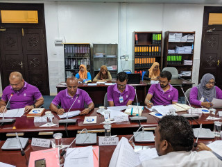 އީސީގެ ފަރާތުން ލާމަރުކަޒީ ޤާނޫނަށް އިސްލާހުތައް ހުށައެޅުއްވުން