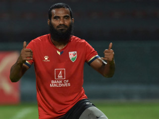 ރާއްޖޭގެ ގައުމީ ފުޓްބޯޅަ ޓީމުގެ ފޯވާޑް އަލީ އަޝްފާގު (ދަގަނޑޭ)