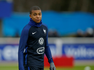 ފްރާންސްގެ ޒުވާން ކުޅުންތެރިޔާ އެމްބާޕޭ