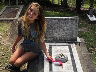 އުމުރުން މިހާރު ބާރަ އަހަރުވީ ޓީޖޭ ކްލީމަން،