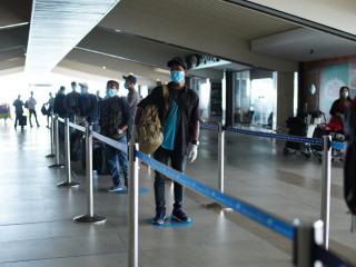 އެއަރޕޯޓަށް މީހުން ފުރަން ގޮސްފައި