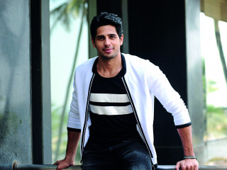 \'\'ޝޭރްޝާހް\'\' ޝޫޓީންގައި ސިދާތް އަށް އަނިޔާވެއްޖެ